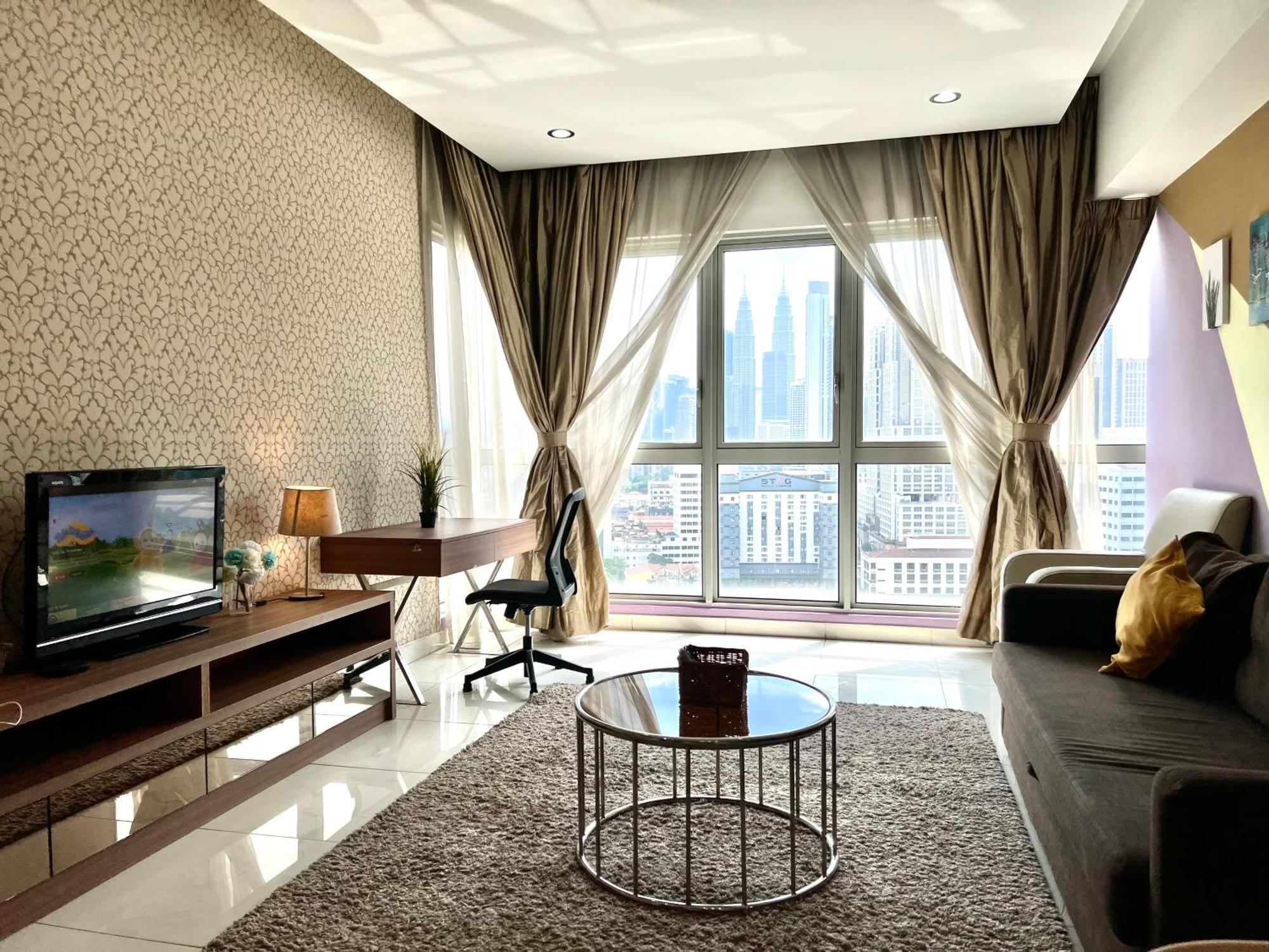 Regalia Service Suites Klcc Skypool กัวลาลัมเปอร์ ภายนอก รูปภาพ